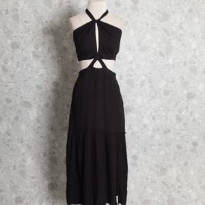 vestido preto longo laguna 139897294?action_source=70096&ref=home_home&rsp=1&rspix=1