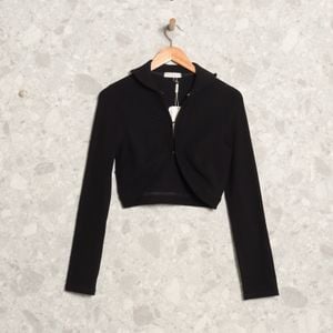 blusa preta zen closet 133340822?action_source=73427&ref=home_home&rsp=1&rspix=1