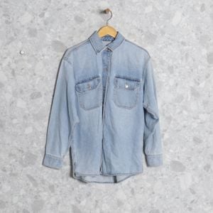 jaqueta jeans azul pull e bear 144573122?action_source=75015&ref=home_home&rsp=1&rspix=1