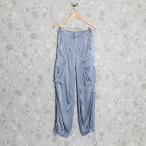 calca azul zara 139267461?action_source=74516&ref=home_home&rsp=1&rspix=1