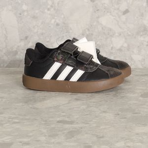tenis preto e branco adidas 138891448?action_source=69302&ref=home_enjoei_pro&rsp=1&rspix=1