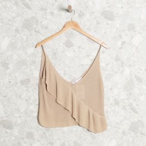 cropped bege zara 141946864?action_source=73031&ref=home_home&rsp=1&rspix=1