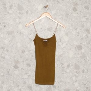 blusa verde zara 110940876?action_source=70358&ref=home_home&rsp=1&rspix=1