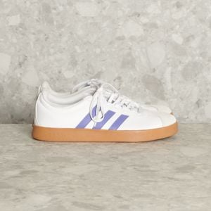 tenis samba branco adidas 138756740?action_source=70358&ref=home_home&rsp=1&rspix=1