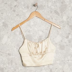 cropped bege zara 118870578?action_source=72668&ref=home_home&rsp=1&rspix=1