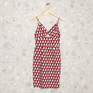 vestido branco e vermelho animale 107770986?action_source=70096&ref=home_home&rsp=1&rspix=1