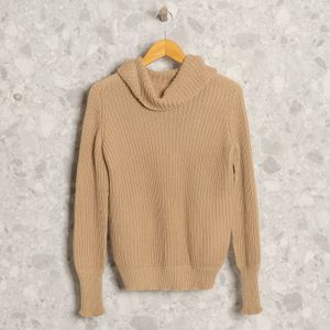 sueter bege trico 137989036?action_source=69302&ref=home_enjoei_pro&rsp=1&rspix=1