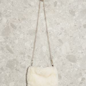 bolsa off white 139308262?action_source=69532&ref=home_home&rsp=1&rspix=1