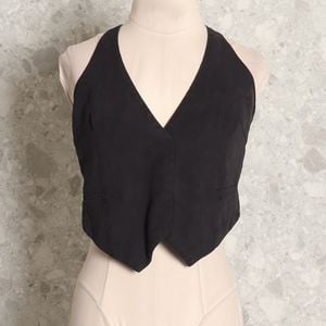 top preto zara 143707359?action_source=73031&ref=home_home&rsp=1&rspix=1