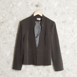 blazer cinza nanas 143889095?action_source=72668&ref=home_home&rsp=1&rspix=1