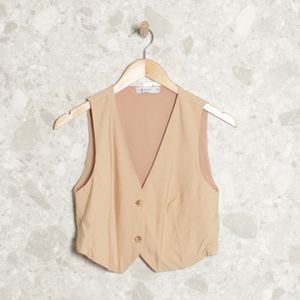 colete bege ch trendy 142668534?action_source=72668&ref=home_home&rsp=1&rspix=1