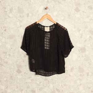blusa preta dimy 136303151?action_source=70754&ref=home_home&rsp=1&rspix=1