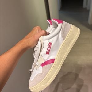 tenis schutz branco e rosa 35 140536305?action_source=31946&ref=home_home&rsp=1&rspix=1