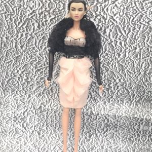 Boneca Natalia Fatale Fashion Royalty | enjoei