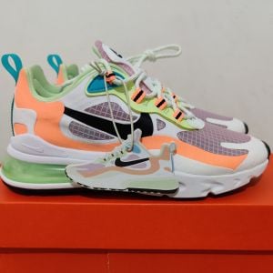 nike air max 270 react se light arctic pink 121942905?action_source=31946&ref=home_home&rsp=1&rspix=1