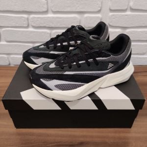 adidas lightblaze core black 127305785?action_source=31946&ref=home_home&rsp=1&rspix=1