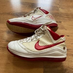 tenis nike lebron james cleveland cavaliers 2009 110633461?action_source=76398&ref=home_home&rsp=1&rspix=1