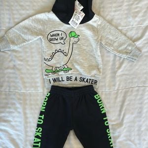 conjunto blusao e calca de moletom menino 6 meses com capuz e forrado por dentro 122643567?action_source=63626&ref=home_home&rsp=1&rspix=1