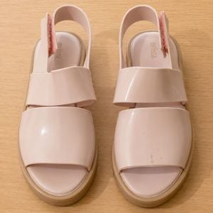 melissa sandalia plataforma rosa nude 37 144663064?action_source=73955&ref=home_home&rsp=1&rspix=1