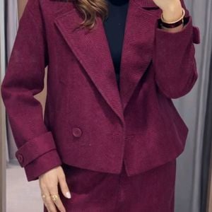 casaco em polivelour tam m novo com etiqueta renner zara farm le lis animale adidas nike nv 140291081?action_source=70522&ref=home_home&rsp=1&rspix=1