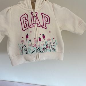 moletom gap baby branco 0 3m 146713840?action_source=74450&ref=home_home&rsp=1&rspix=1