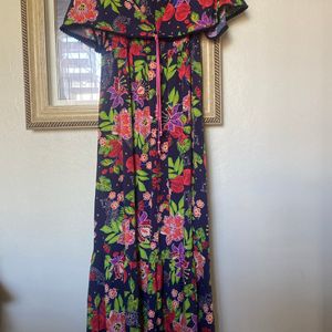 vestido cantao 132940361?action_source=66695&ref=home_home&rsp=1&rspix=1