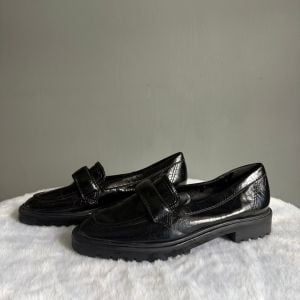 mocassim schutz tratorado preto 35 147898774?action_source=76035&ref=home_home&rsp=1&rspix=1