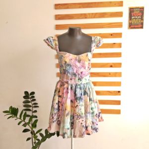 vestido cgc vintage rodado colorido floral rosa azul claro curto e estampado 130577176?action_source=65407&ref=home_home&rsp=1&rspix=1