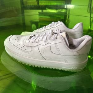 tenis nike air force 1 branco 40 148093383?action_source=72767&ref=home_home&rsp=1&rspix=1