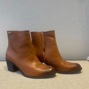 bota feminina dumond marrom 35 148419781?action_source=74123&ref=home_home&rsp=1&rspix=1