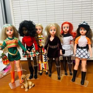 boneca susi relancamento lote com 6 bonecas 142408914?action_source=72107&ref=home_home&rsp=1&rspix=1