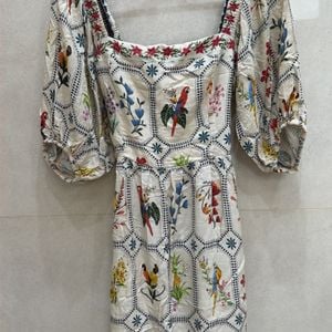 vestido farm estampado m 139994588?action_source=31319&ref=home_home&rsp=1&rspix=1
