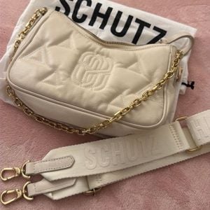 bolsa schutz hobo off white 148691128?action_source=72470&ref=home_home&rsp=1&rspix=1