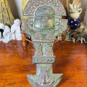 escultura maia de parede em metal 130045649?action_source=66529&ref=home_home&rsp=1&rspix=1