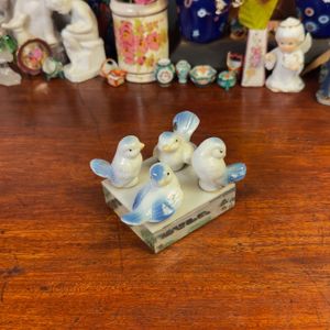 antigo peso de papel em vidro e porcelana 124900687?action_source=66529&ref=home_home&rsp=1&rspix=1