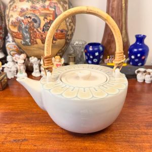 chaleira em porcelana tailandesa 128520232?action_source=66529&ref=home_home&rsp=1&rspix=1