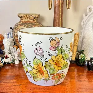 vaso em porcelana pintado a mao 127437333?action_source=66529&ref=home_home&rsp=1&rspix=1