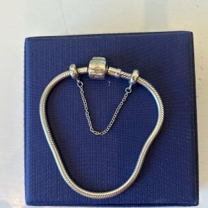 pulseira berloque vivara 130806980?action_source=67326&ref=home_home&rsp=1&rspix=1