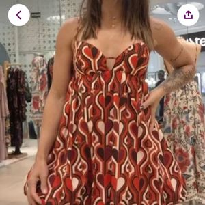 vestido curto farm 134547588?action_source=67222&ref=home_home&rsp=1&rspix=1