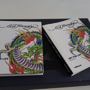 livro ed hardy art for life 130598384?action_source=72140&ref=home_home&rsp=1&rspix=1