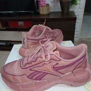 tenis reebok zig kinetica rosa 41 148041150?action_source=31946&ref=home_home&rsp=1&rspix=1