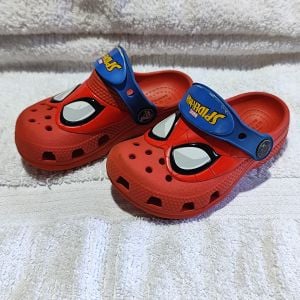 crocs homem aranha 143998401?action_source=74617&ref=home_home&rsp=1&rspix=1