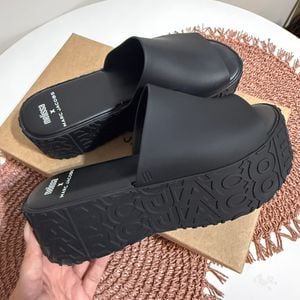 chinelo melissa x marc jacobs preto 37 147370215?action_source=72470&ref=home_home&rsp=1&rspix=1