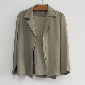 lindo conjunto shoulder 105818245?action_source=70657&ref=home_home&rsp=1&rspix=1