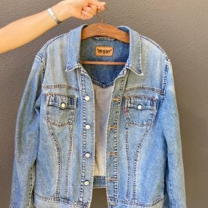 jaqueta jeans levis feminina xl 146490088?action_source=31319&ref=home_home&rsp=1&rspix=1