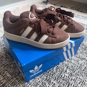 tenis adidas campus 00s marrom 34 143174948?action_source=31946&ref=home_home&rsp=1&rspix=1