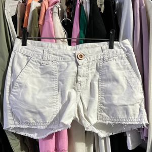 short jeans branco pura mania tam 42 134902124?action_source=64649&ref=home_home&rsp=1&rspix=1