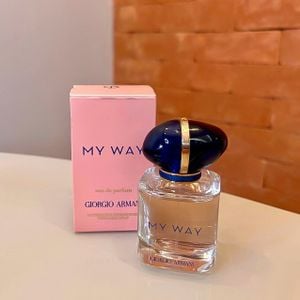 perfume my way giorgio armani cheio usado apenas para provar com caixa igual a foto frasco d 30ml 128983010?action_source=63131&ref=home_home&rsp=1&rspix=1