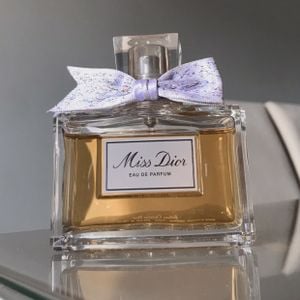 desapego de colecao perfume miss dior versao 2021 frasco de 100ml bem cheio conforme mostra a foto 133194863?action_source=66827&ref=home_home&rsp=1&rspix=1