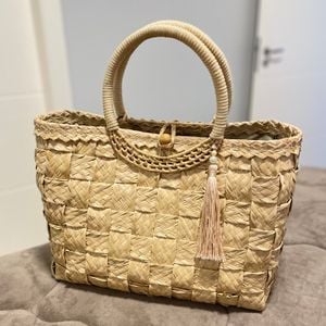 bolsa de palha artesanal 145555271?action_source=64648&ref=home_home&rsp=1&rspix=1